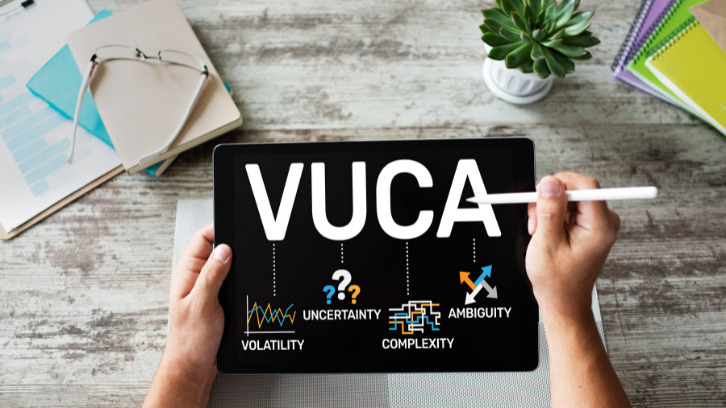 VUCAが働き方やキャリアプランに与える影響